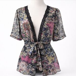 CAbi Blouse Beaches of St Tropez Floral Tropical Bohemian Small  Tie Front Top